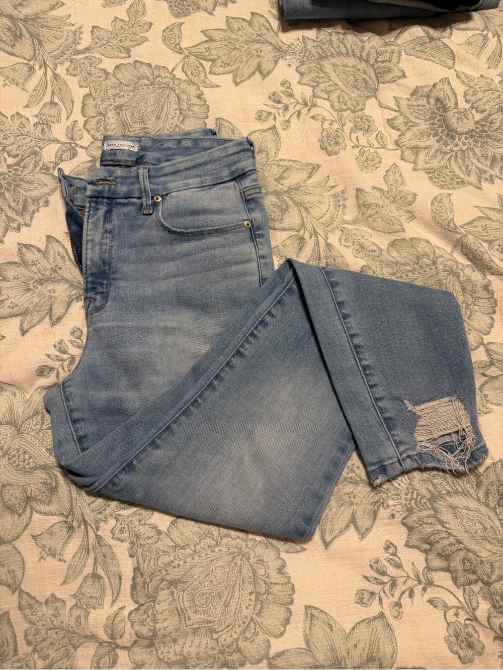 Good American Soft Tech Good Legs Jeans